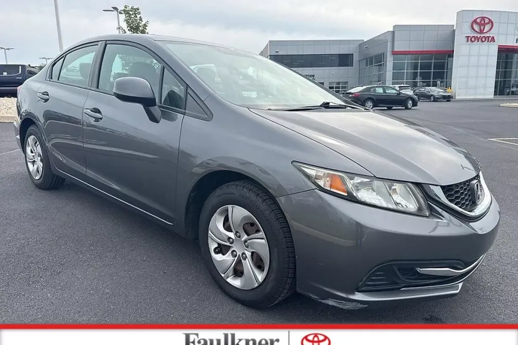 2013 Honda Civic LX photo 1