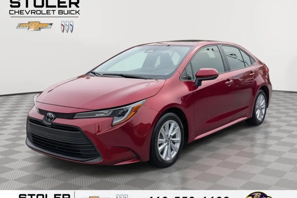 2024 Toyota Corolla LE photo 1