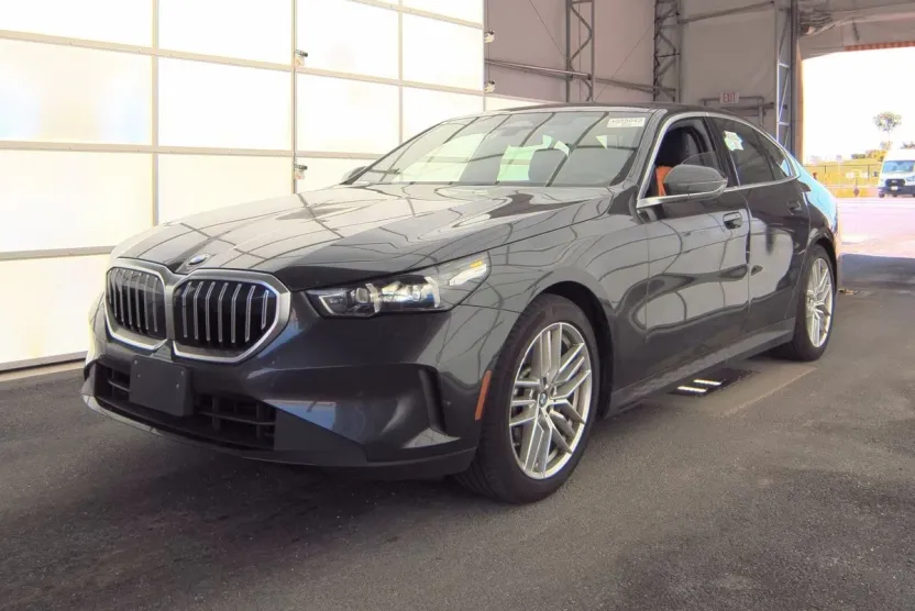 2024 Bmw 530i photo 1