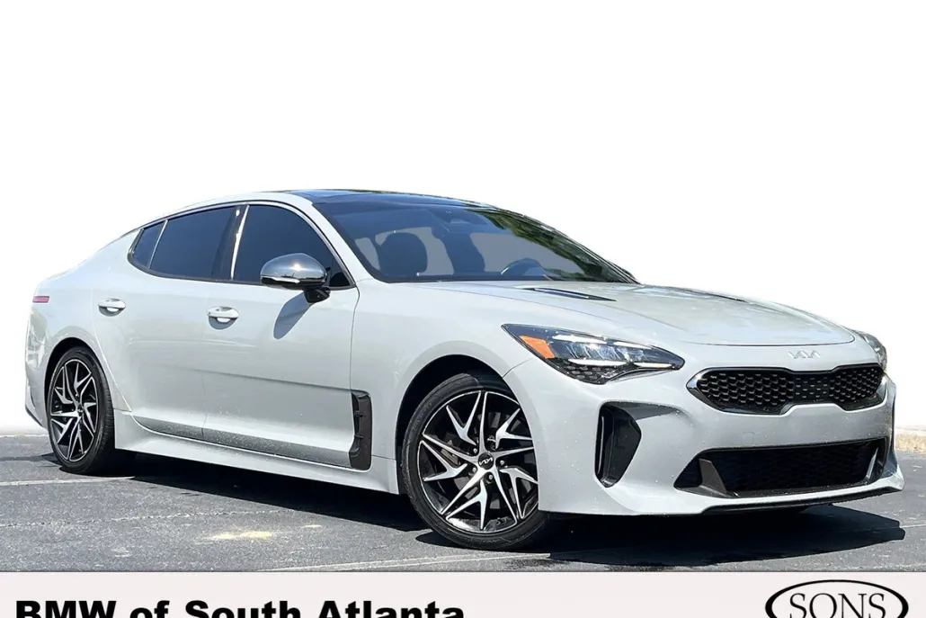 2022 Kia Stinger GT-Line photo 1
