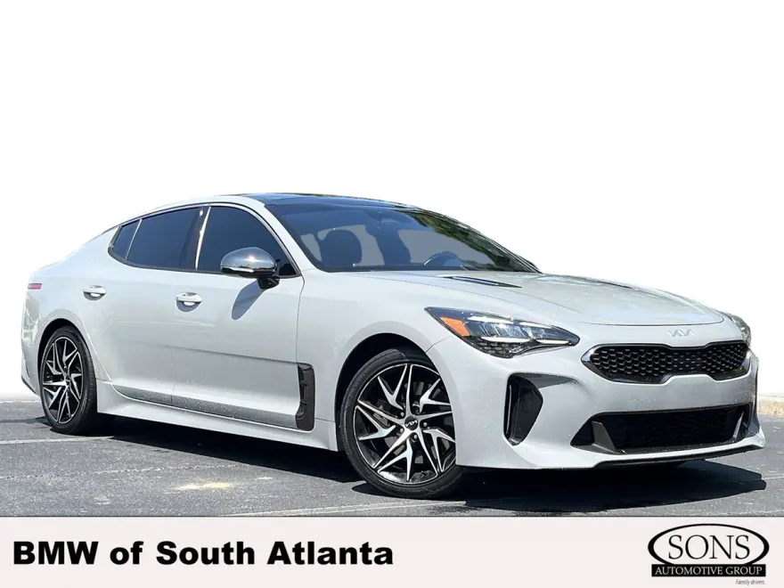 2022 Kia Stinger GT-Line photo 1