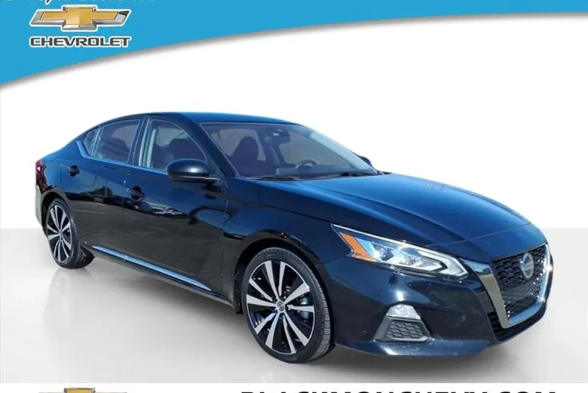 2021 Nissan Altima SR photo 1