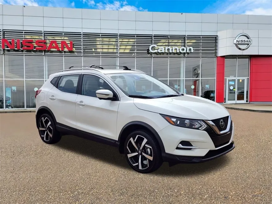 2022 Nissan Rogue Sport SL photo 1
