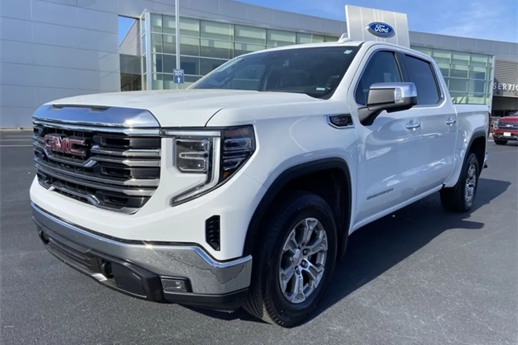 2024 Gmc Sierra 1500 SLT photo 1