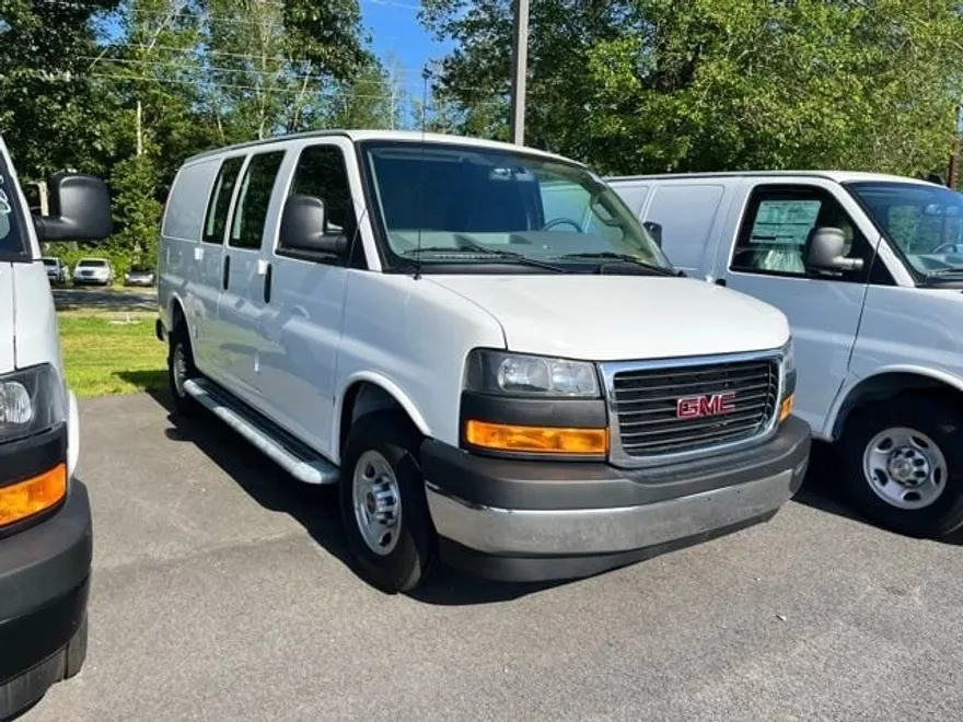 2024 Gmc Savana Cargo 2500 photo 1
