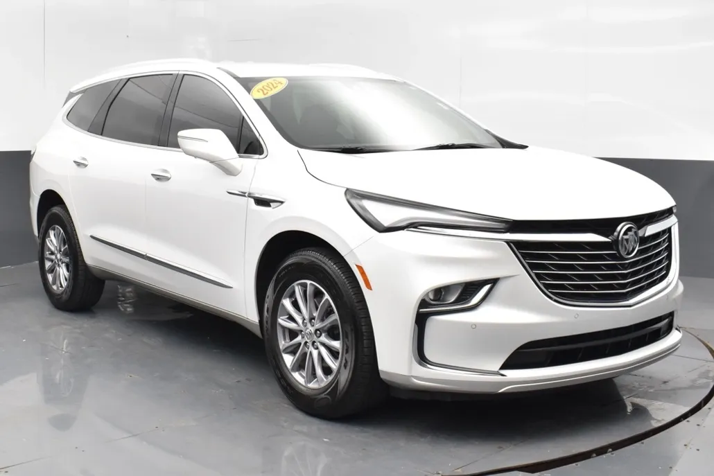 2024 Buick Enclave Premium photo 1