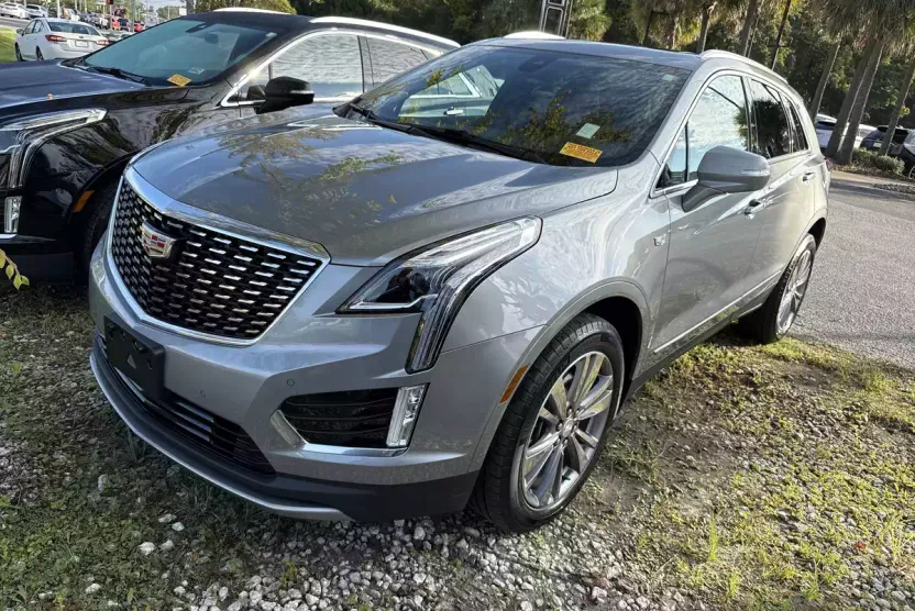 2025 Cadillac XT5 Premium Luxury photo 1