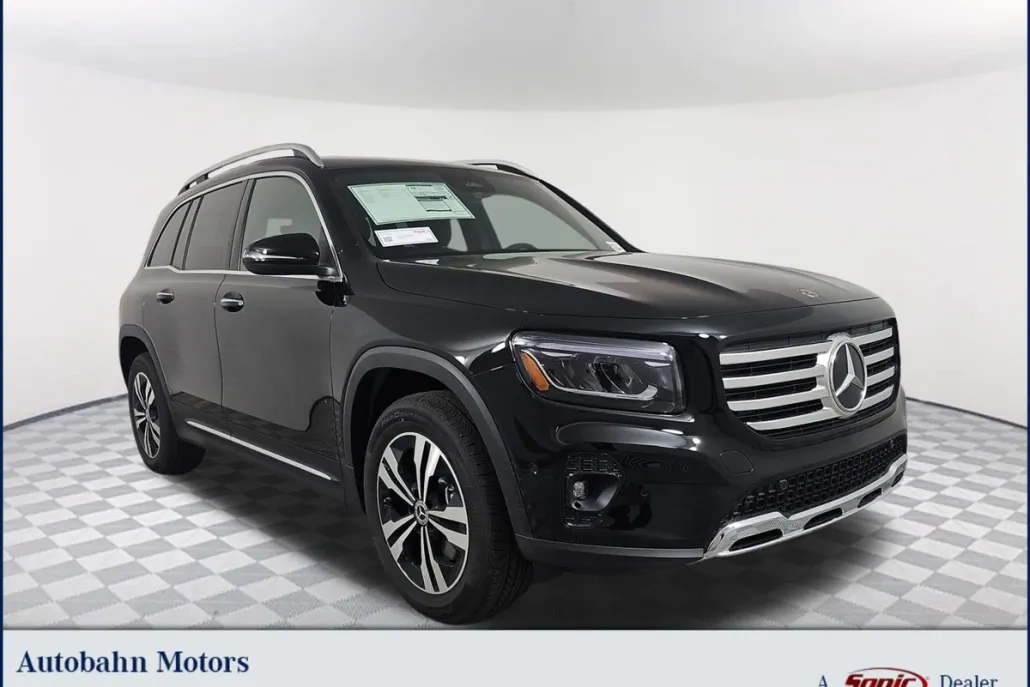 2025 Mercedes Benz GLB 250 photo 1