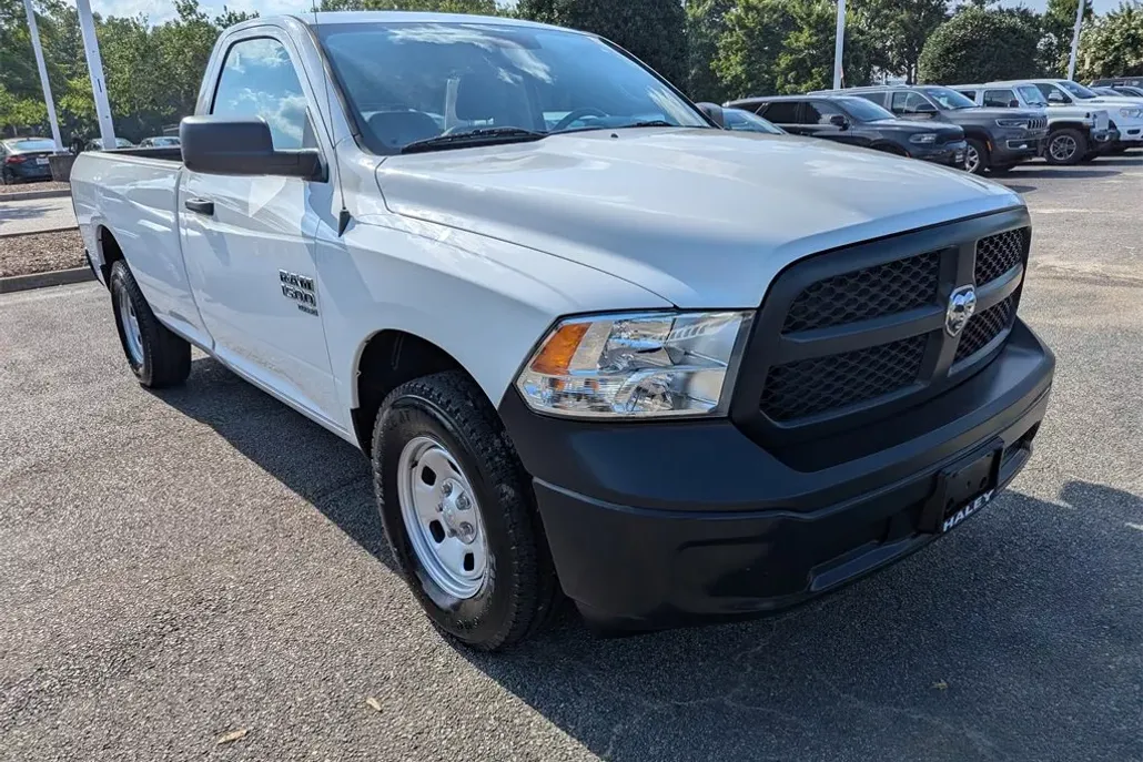 2019 Ram 1500 Classic Tradesman photo 1