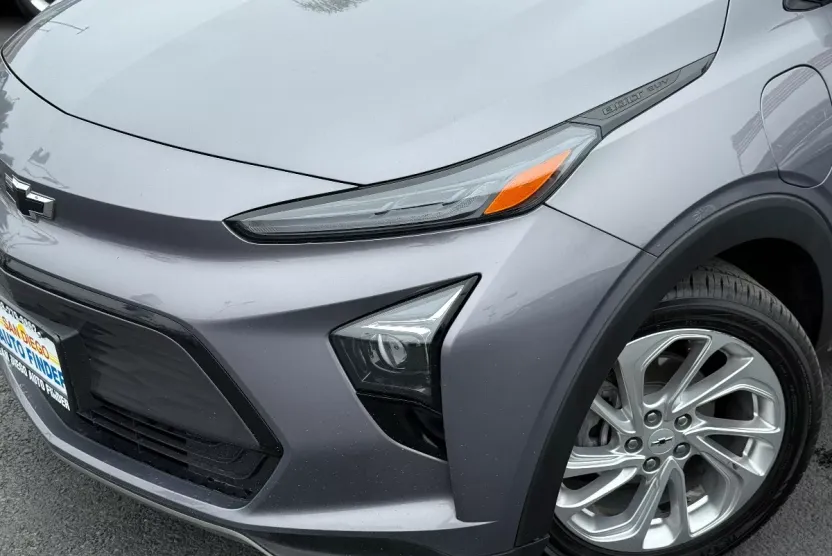 2023 Chevrolet Bolt EUV photo 1