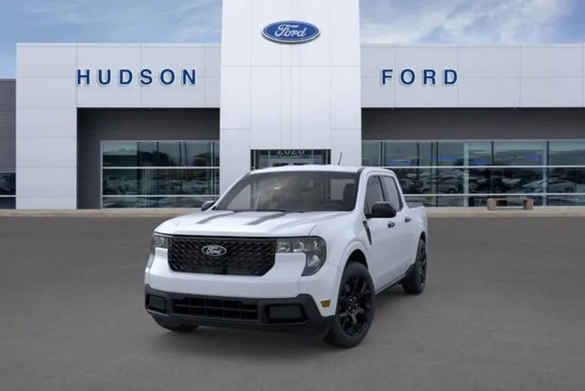 2025 Ford Maverick XLT photo 1