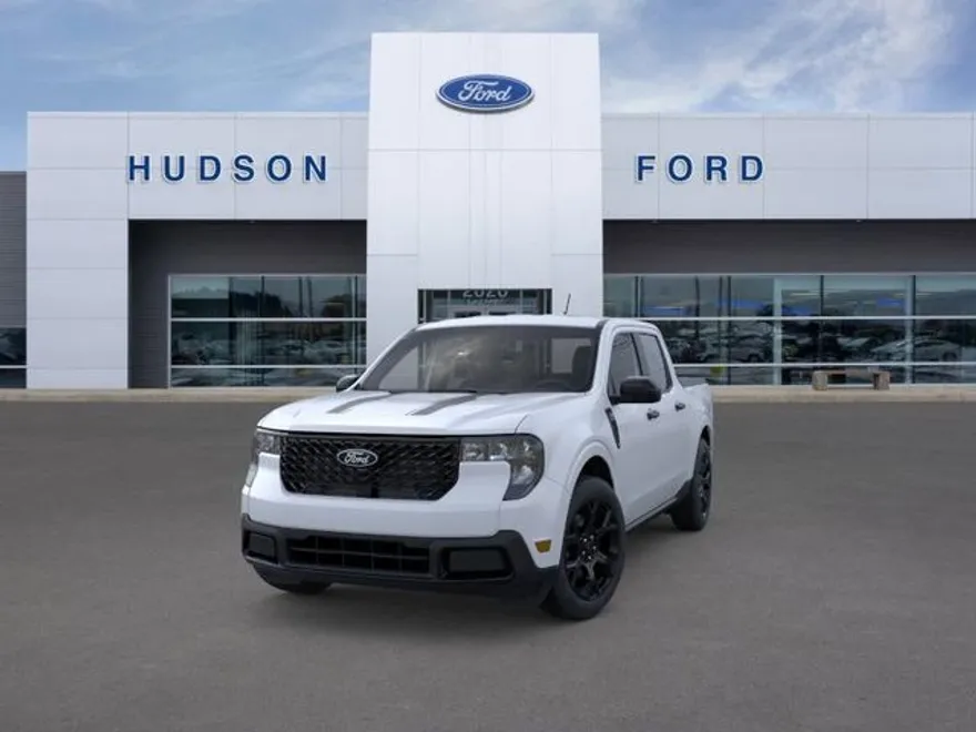2025 Ford Maverick XLT photo 1
