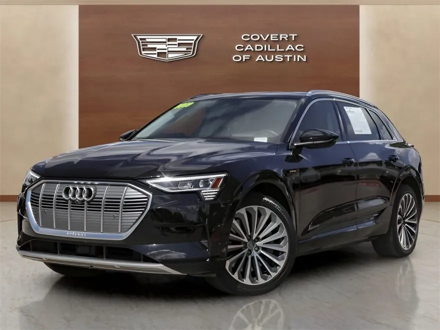 2019 Audi e-tron Prestige photo 1