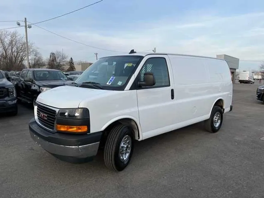 2023 Gmc Savana 2500 Cargo photo 1
