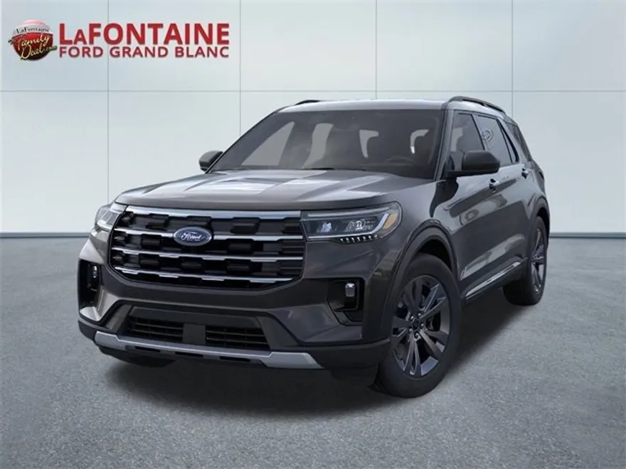 2025 Ford Explorer photo 1