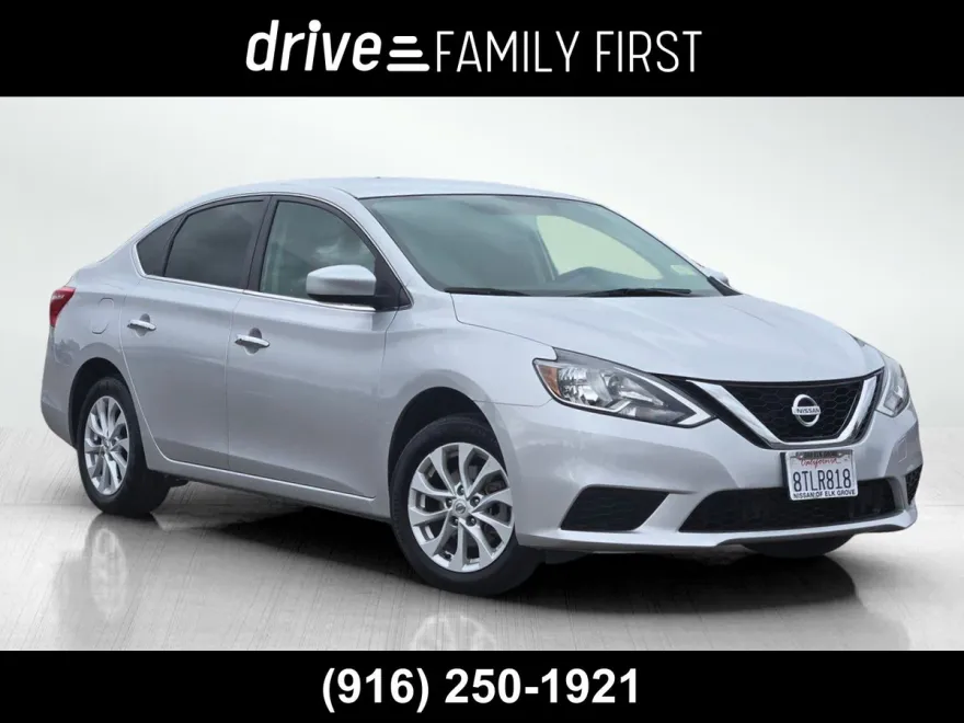 2019 Nissan Sentra SV photo 1