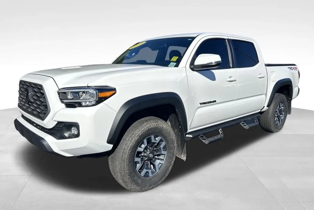 2023 Toyota Tacoma TRD Off-Road photo 1