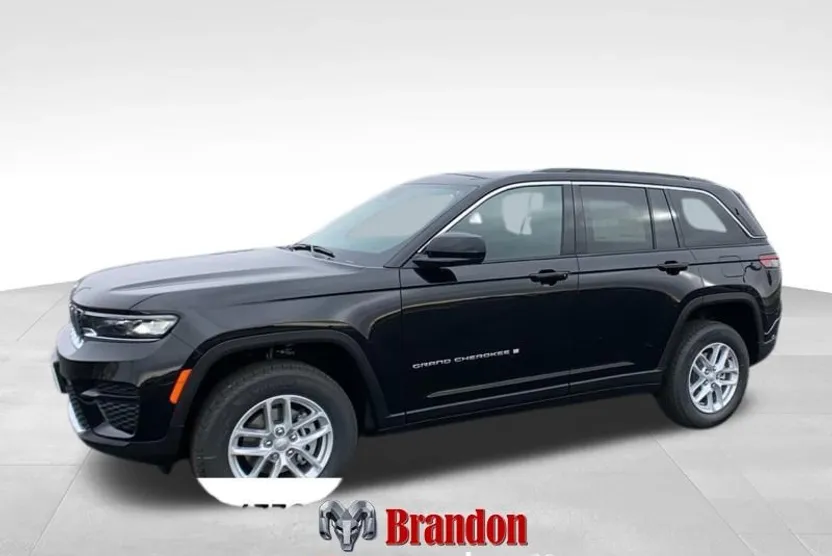 2025 Jeep Grand Cherokee Laredo photo 1
