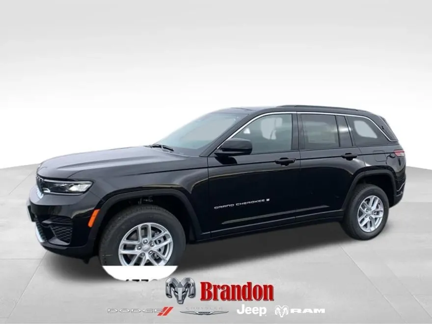 2025 Jeep Grand Cherokee Laredo photo 1