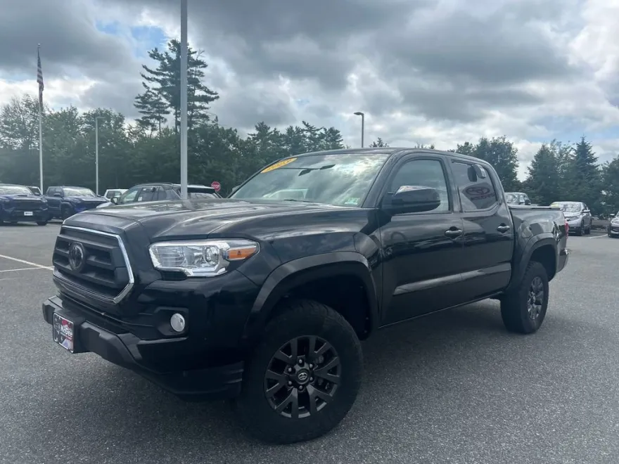 2023 Toyota Tacoma SR5 V6 photo 1