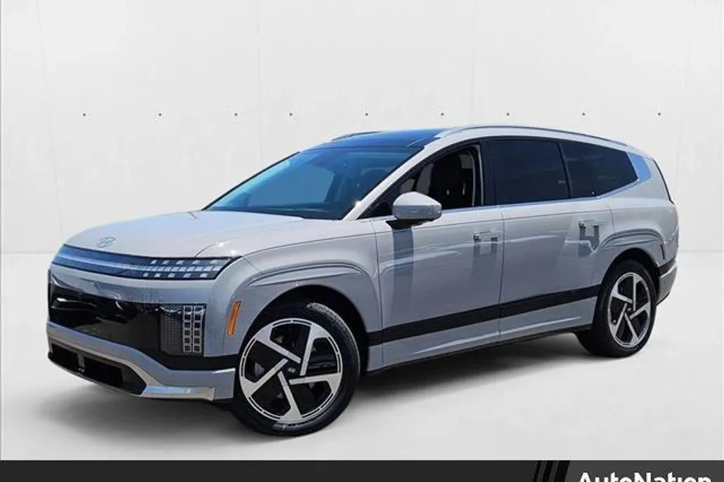 2026 Hyundai Ioniq photo 1