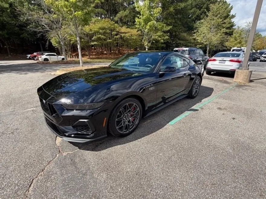 2025 Ford Mustang GT Premium photo 1