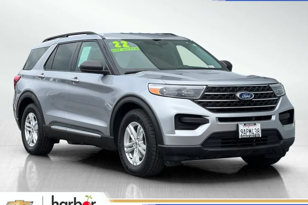 2022 Ford Explorer XLT photo 1