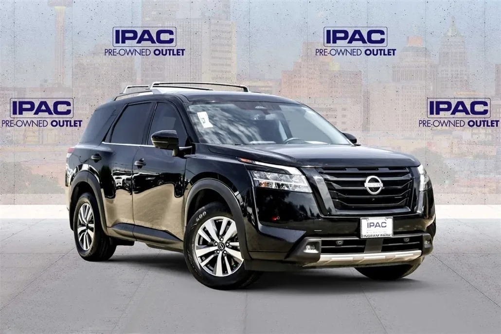 2023 Nissan Pathfinder SL photo 1