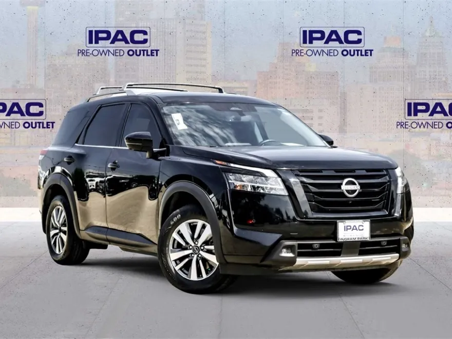 2023 Nissan Pathfinder SL photo 1