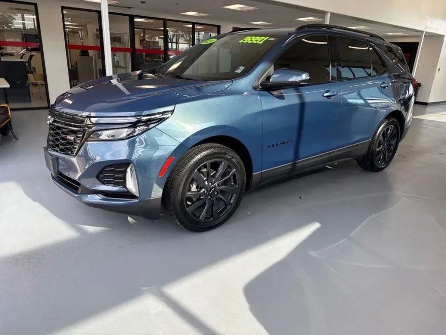 2024 Chevrolet Equinox RS photo 1