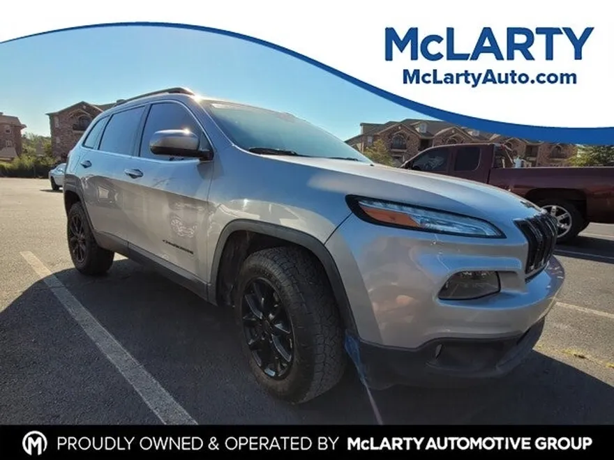 2018 Jeep Cherokee Latitude photo 1