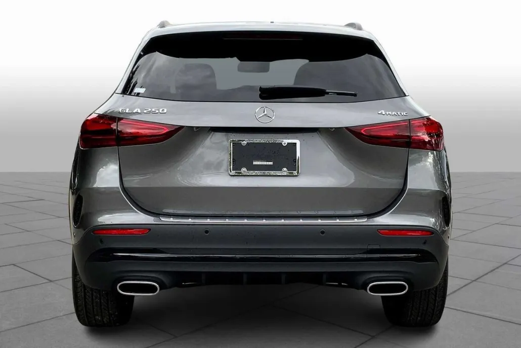 2026 Mercedes Benz GLA 250 4MATIC photo 1