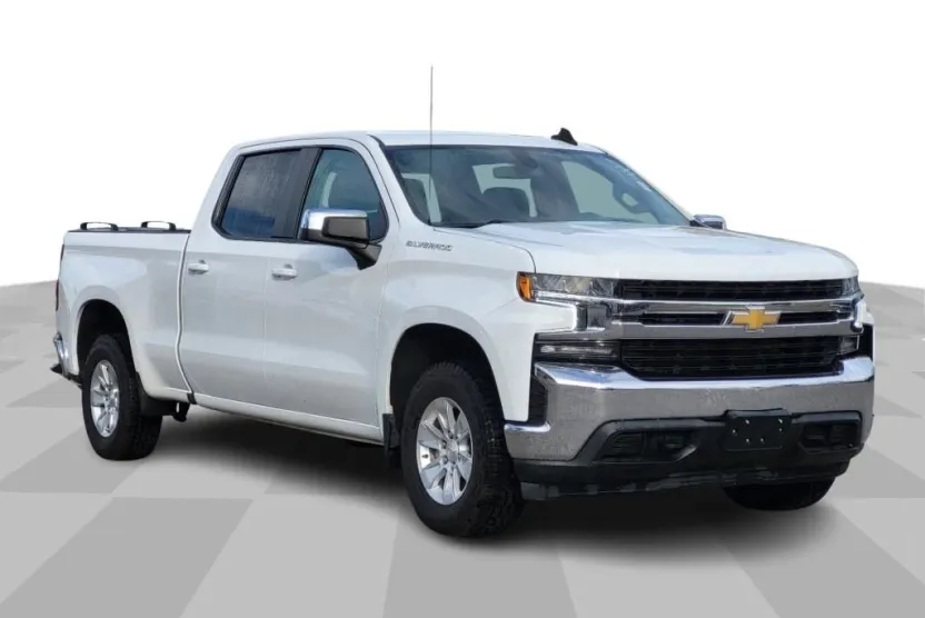 2021 Chevrolet Silverado LT photo 1