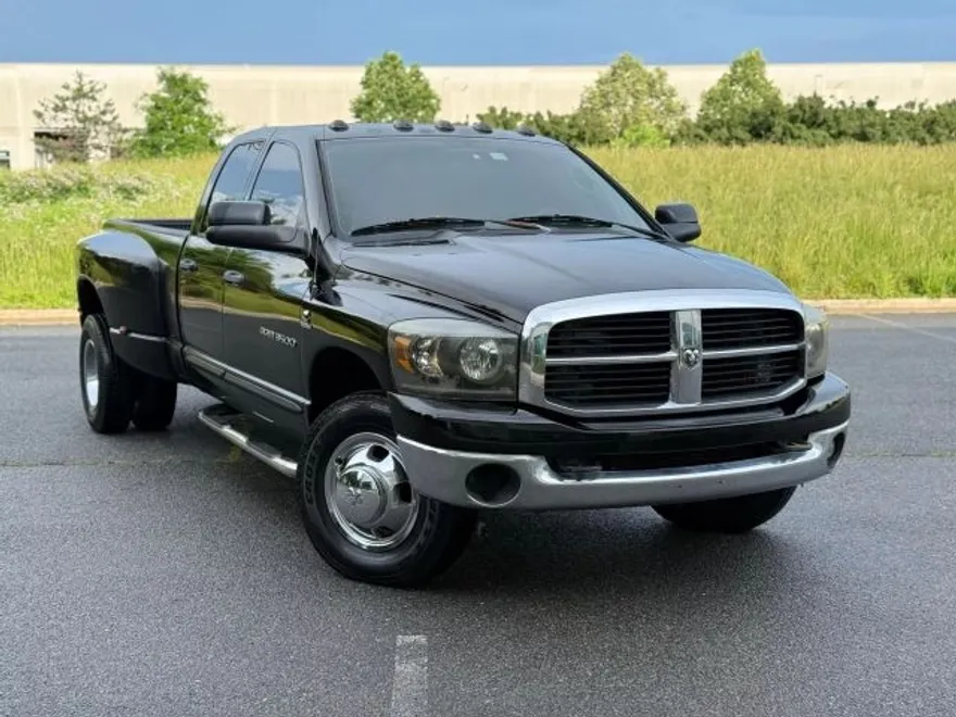 2006 Dodge Ram 3500 SLT photo 1