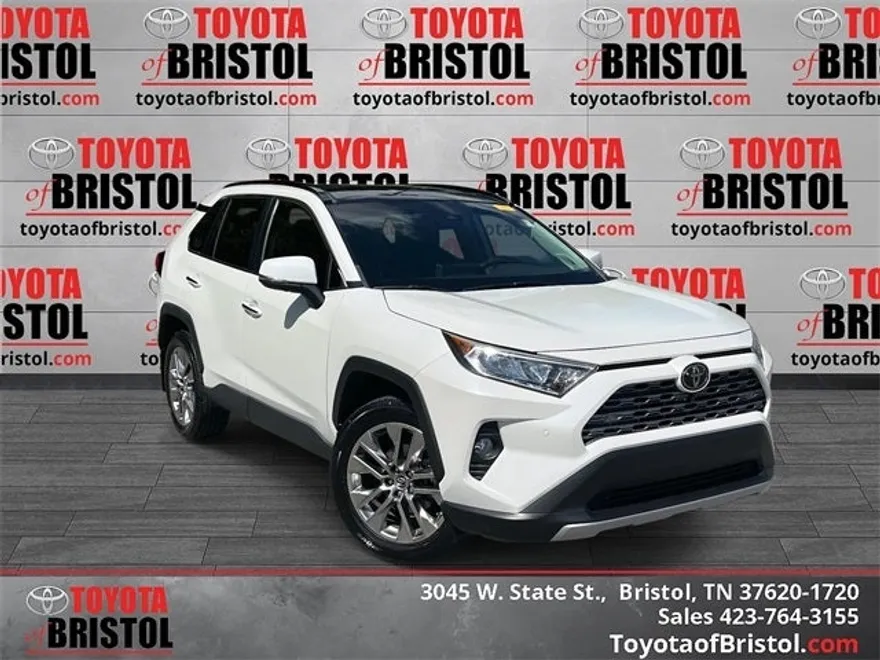 2019 Toyota RAV4 Limited photo 1