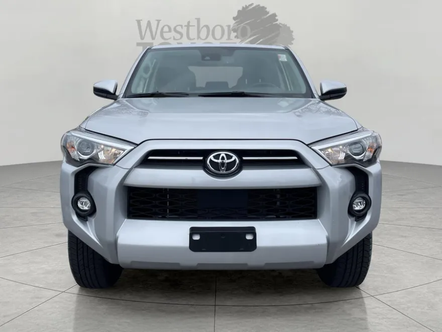 2024 Toyota 4Runner SR5 photo 1