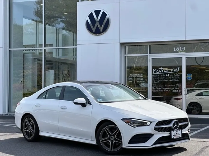 2022 Mercedes Benz CLA 250 4MATIC photo 1