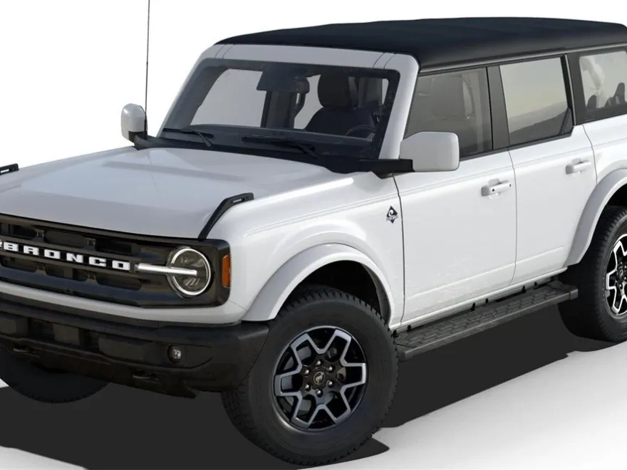 2025 Ford Bronco Outer Banks photo 1