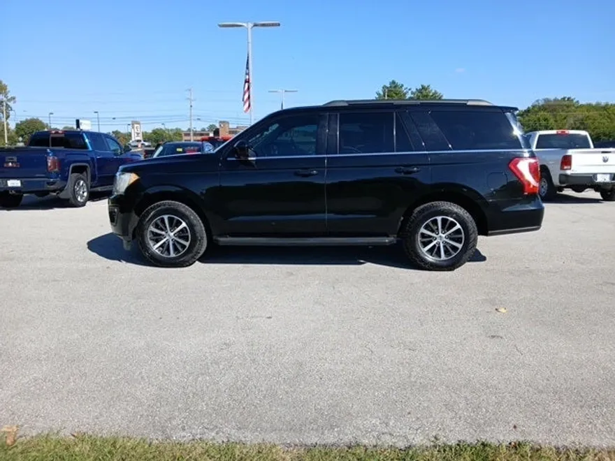 2018 Ford Expedition XLT photo 1