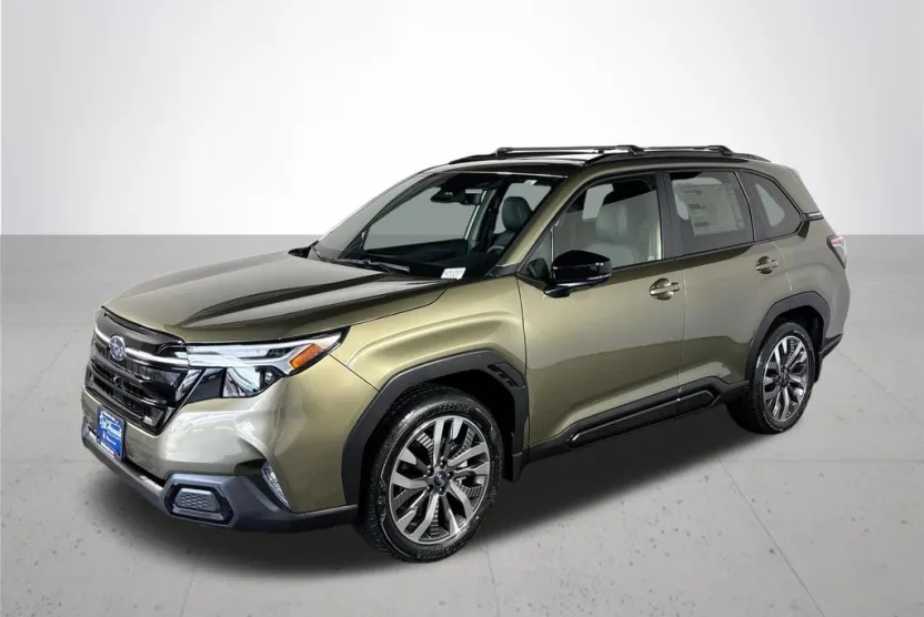 2025 Subaru Forester Touring photo 1