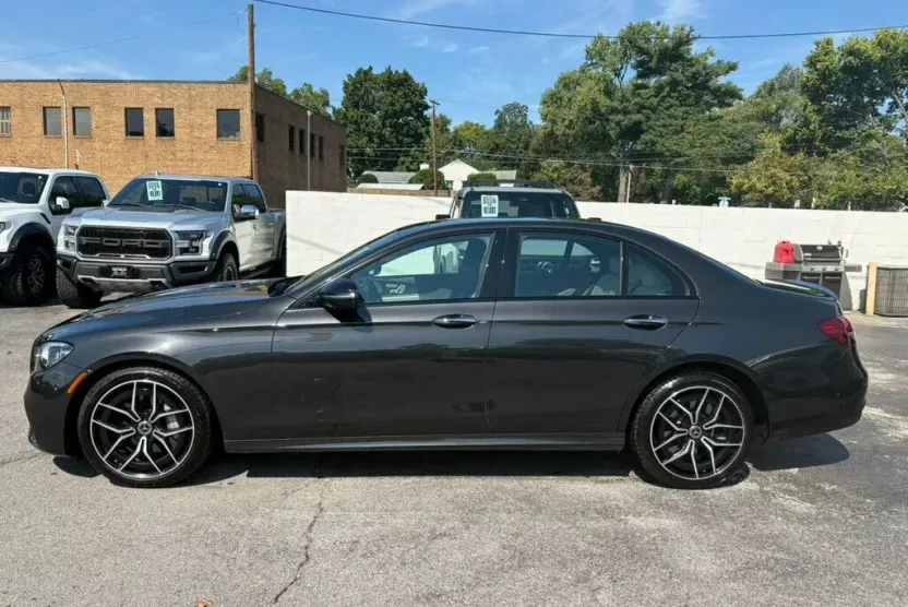 2022 Mercedes Benz E 450 4MATIC photo 1