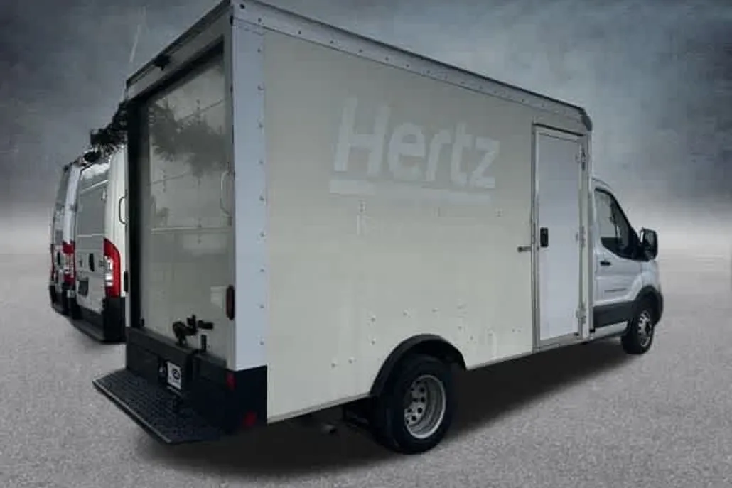 2022 Ford Transit Cutaway Cab Chassis photo 1
