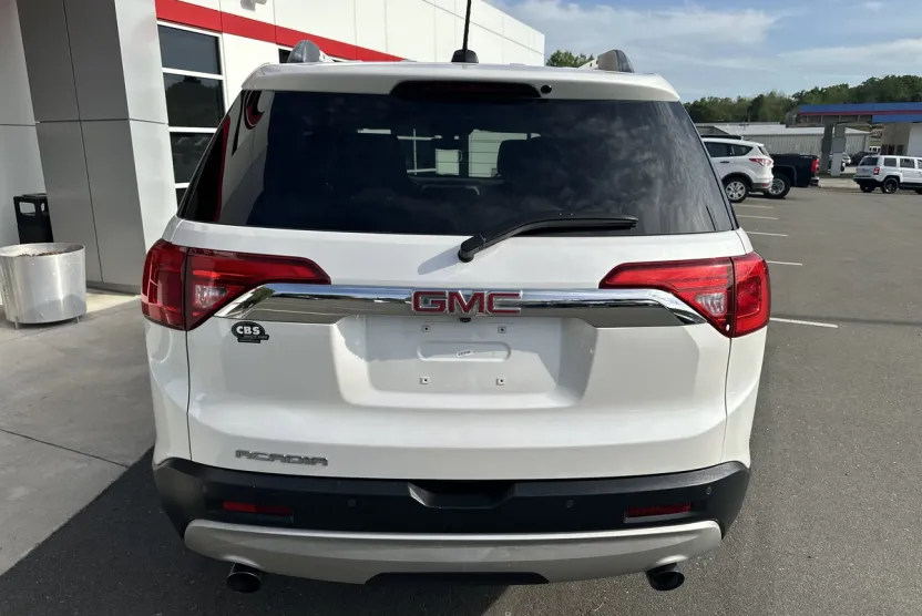 2019 Gmc Acadia SLT photo 1
