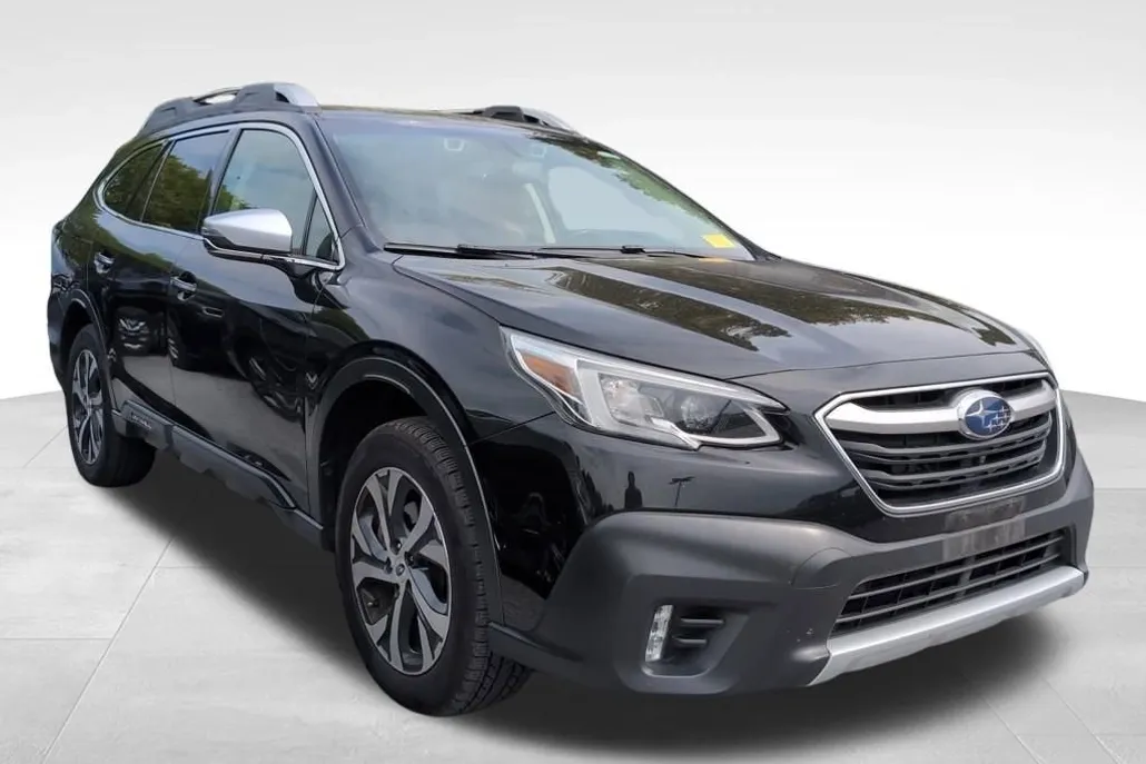 2022 Subaru Outback Touring XT photo 1