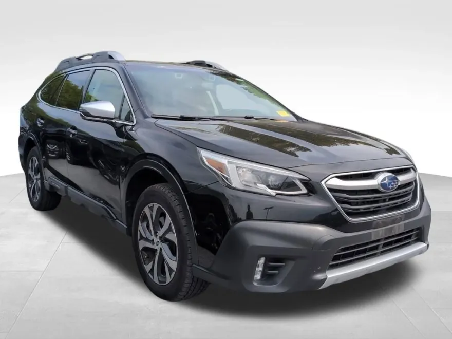 2022 Subaru Outback Touring XT photo 1