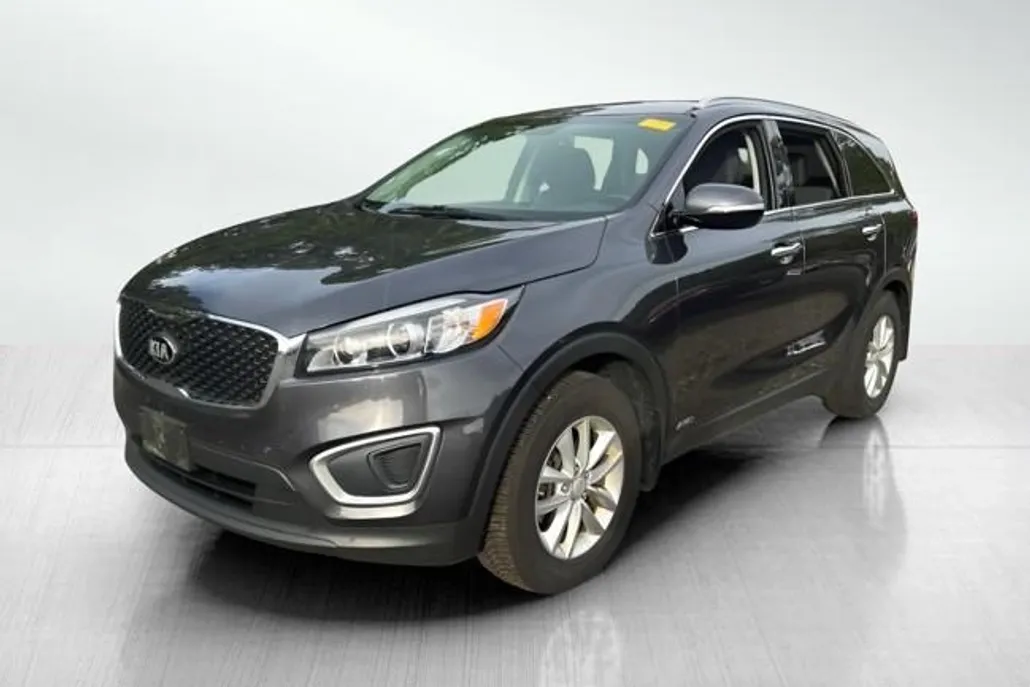 2016 Kia Sorento LX photo 1