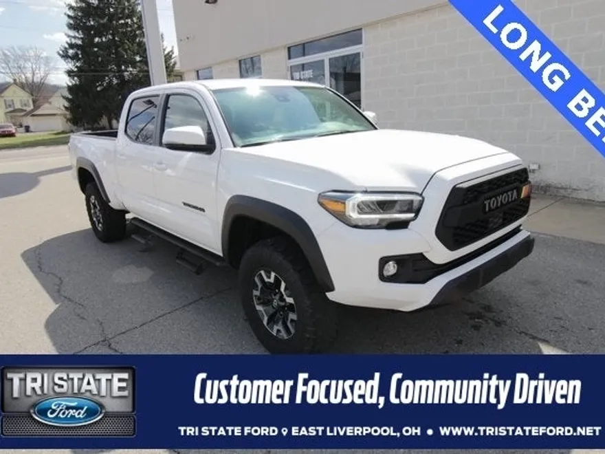 2022 Toyota Tacoma TRD Off-Road V6 photo 1