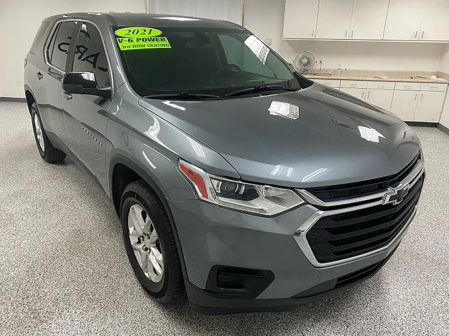 2021 Chevrolet Traverse 1LS photo 1