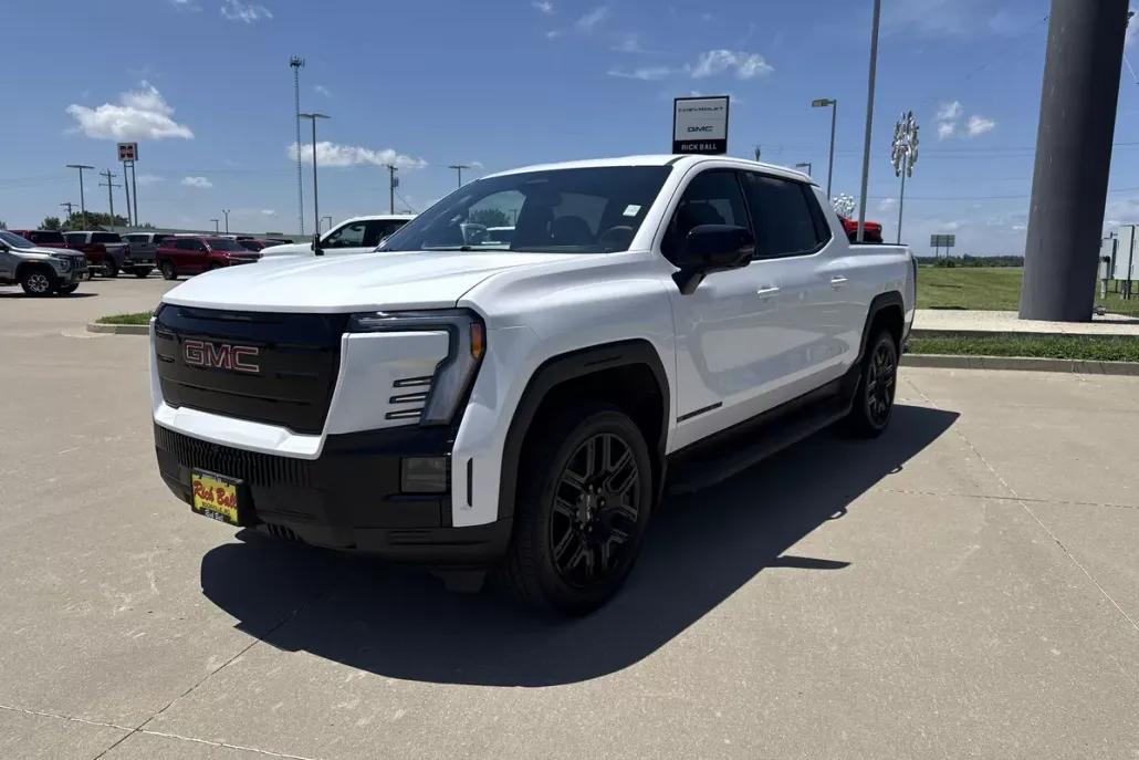 2026 Gmc Sierra Elevation photo 1