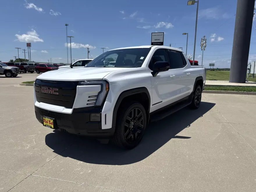 2026 Gmc Sierra Elevation photo 1